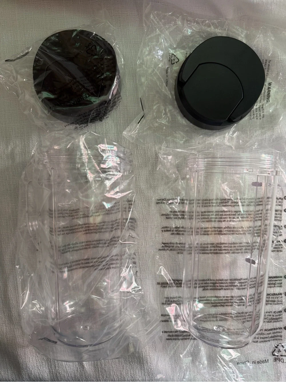 Set of 2 Clear Blender Cups‎ with Black Lids shake coffee drinks
